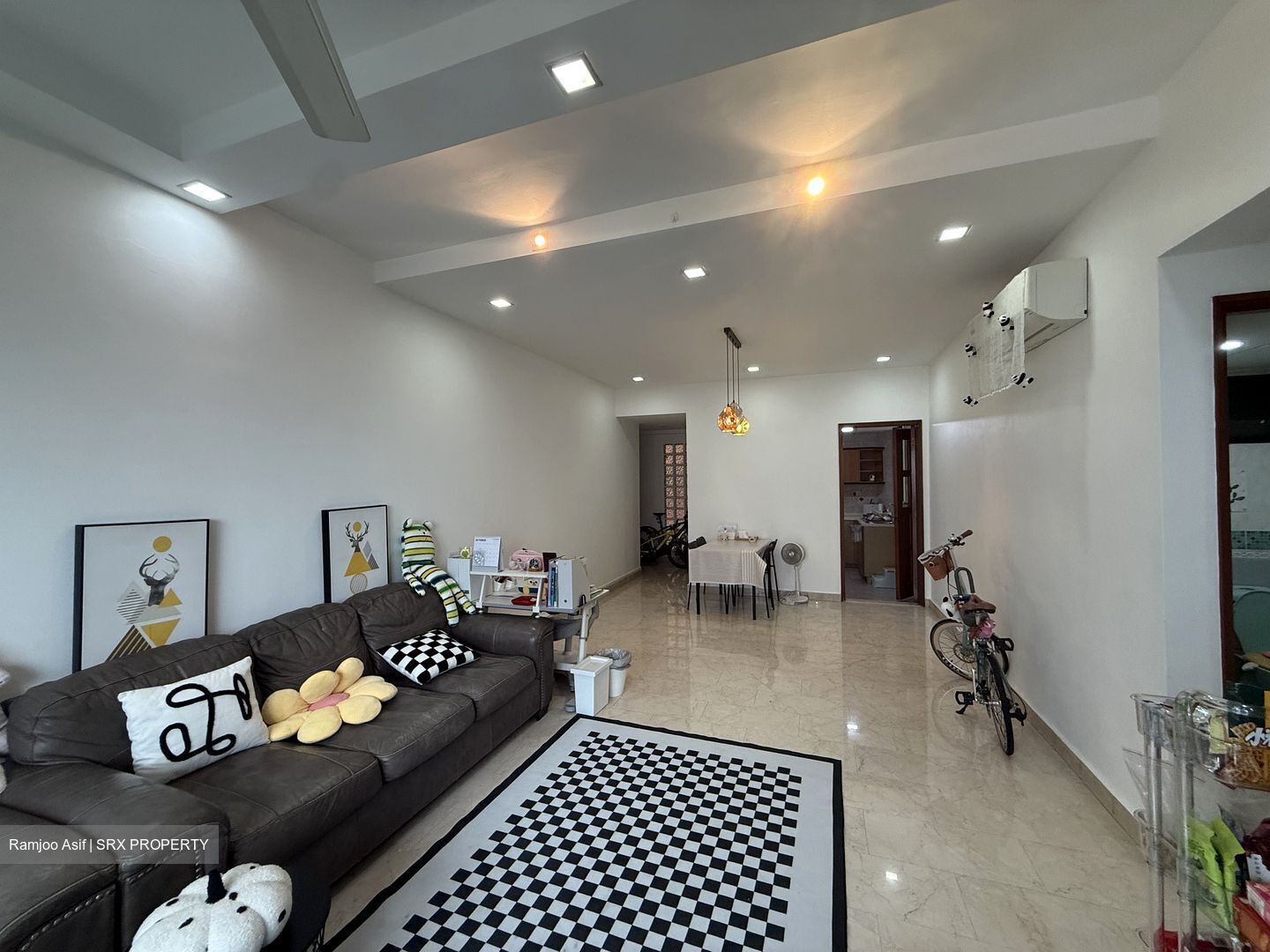 Simsville (D14), Condominium #551913461